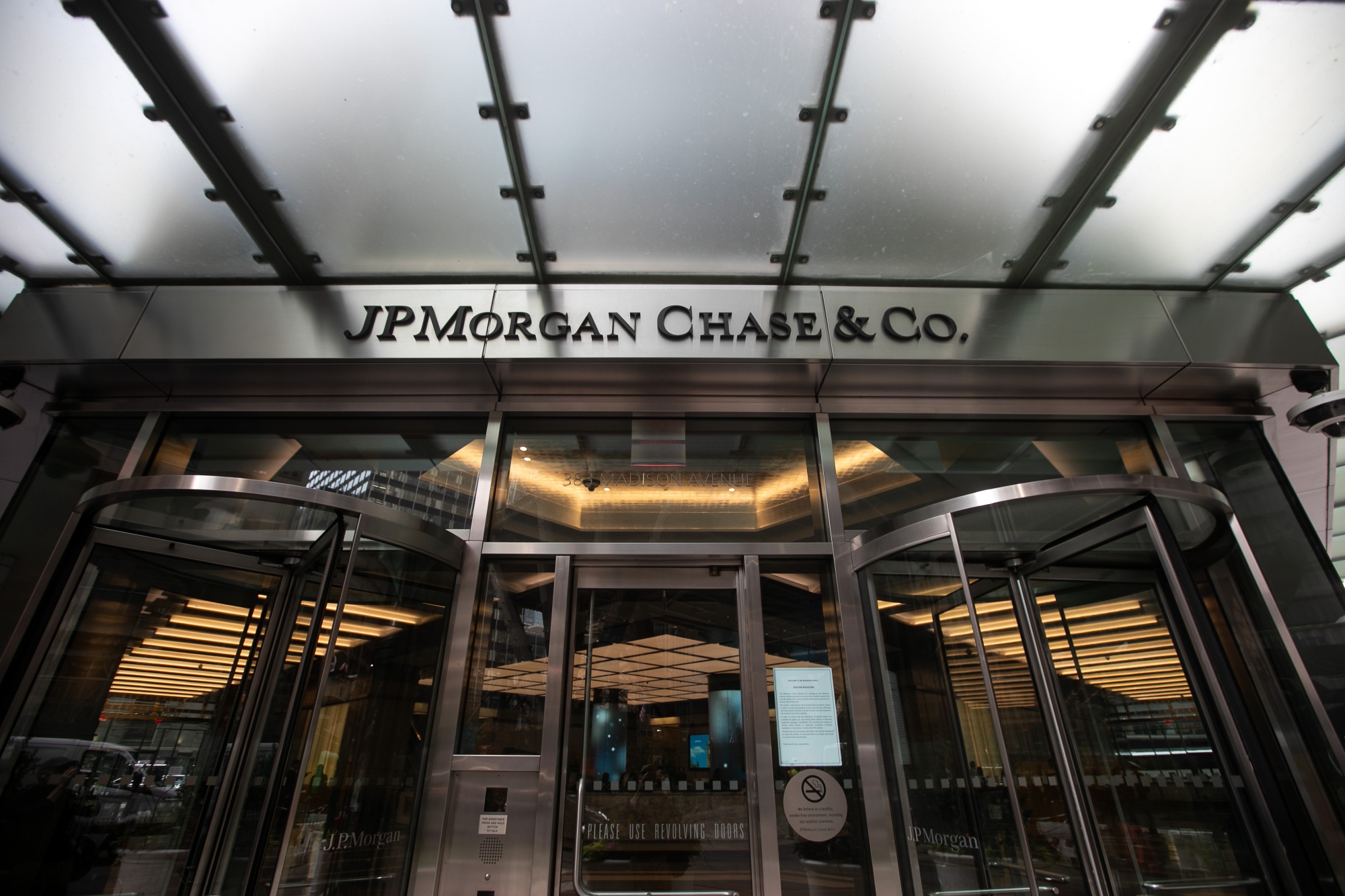 JP Morgan Reigns Supreme with $50B Record Banking Profit in Tumultuous 2023