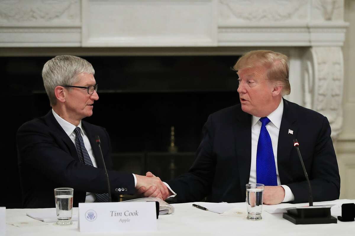 Apple to Invest $500 Billion in U.S. Economy, Including AI Server Factory in Texas